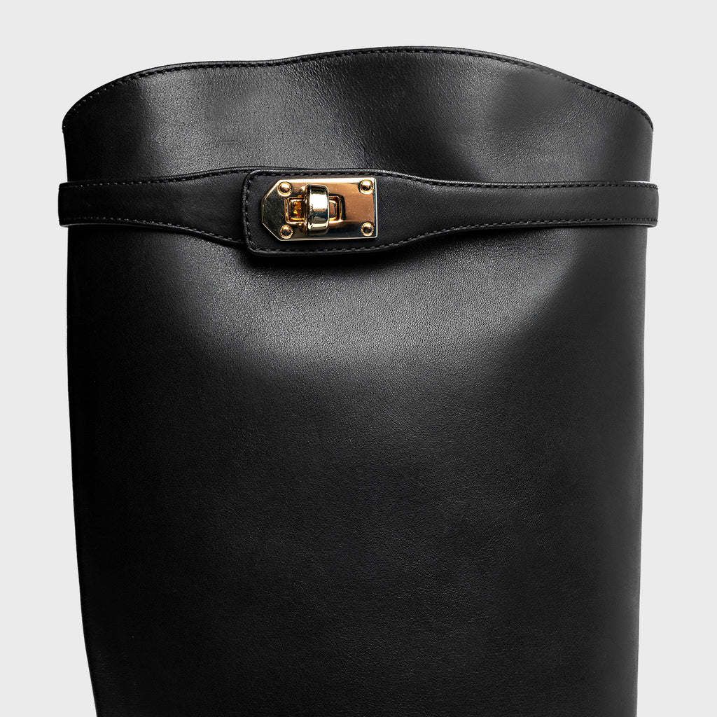 Clasp detail High Boot