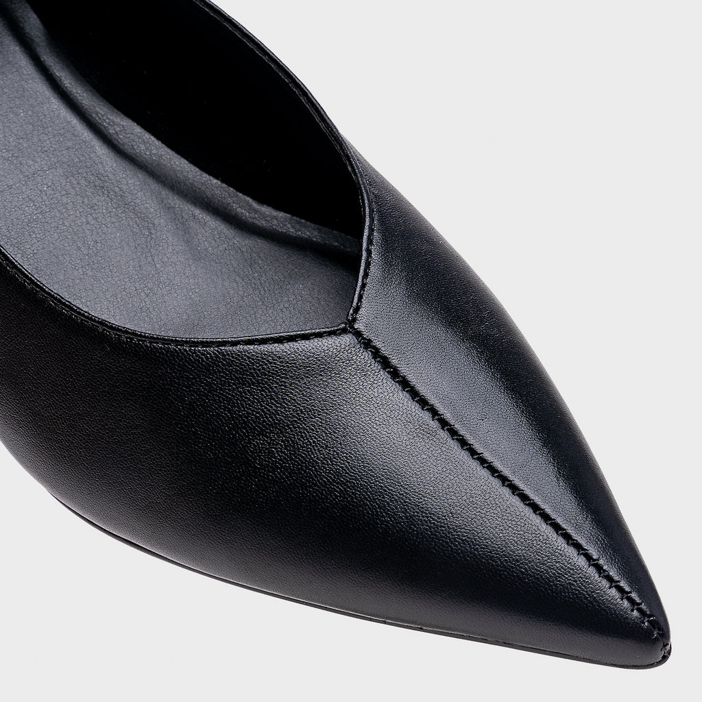 Modern Kitten Pump