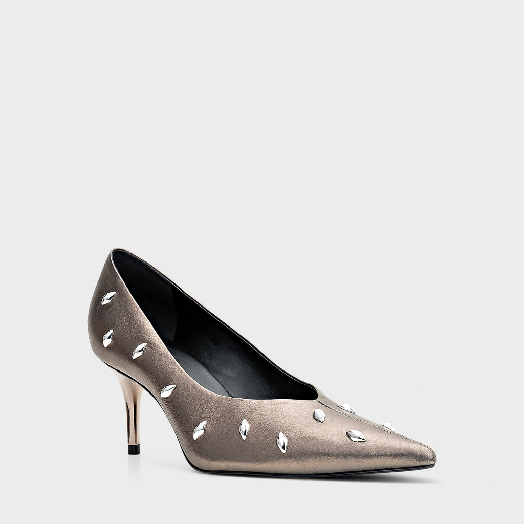 Studded Metallic Pump