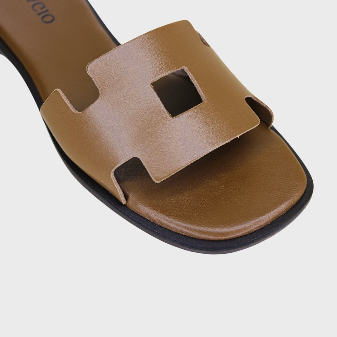 Square Flat Sandal