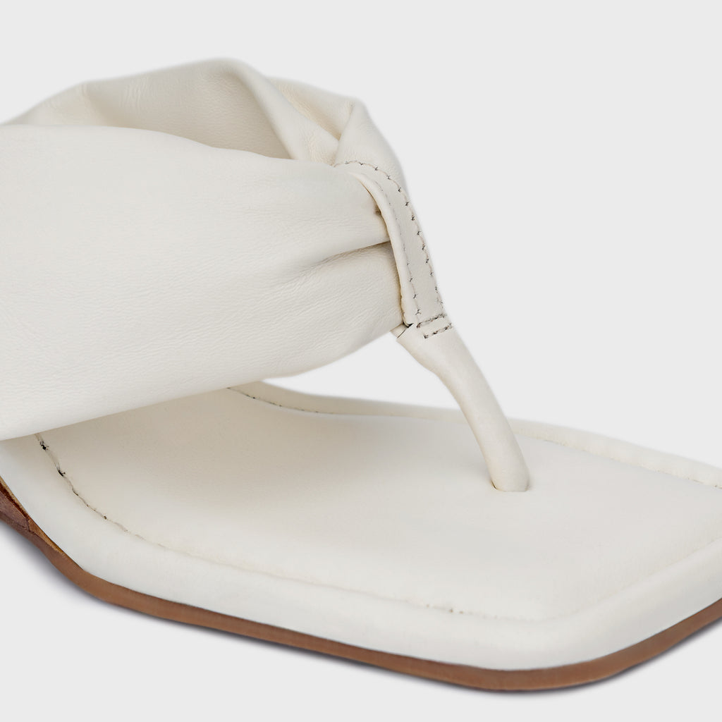 Puffy Thong Heel (Vitoria)